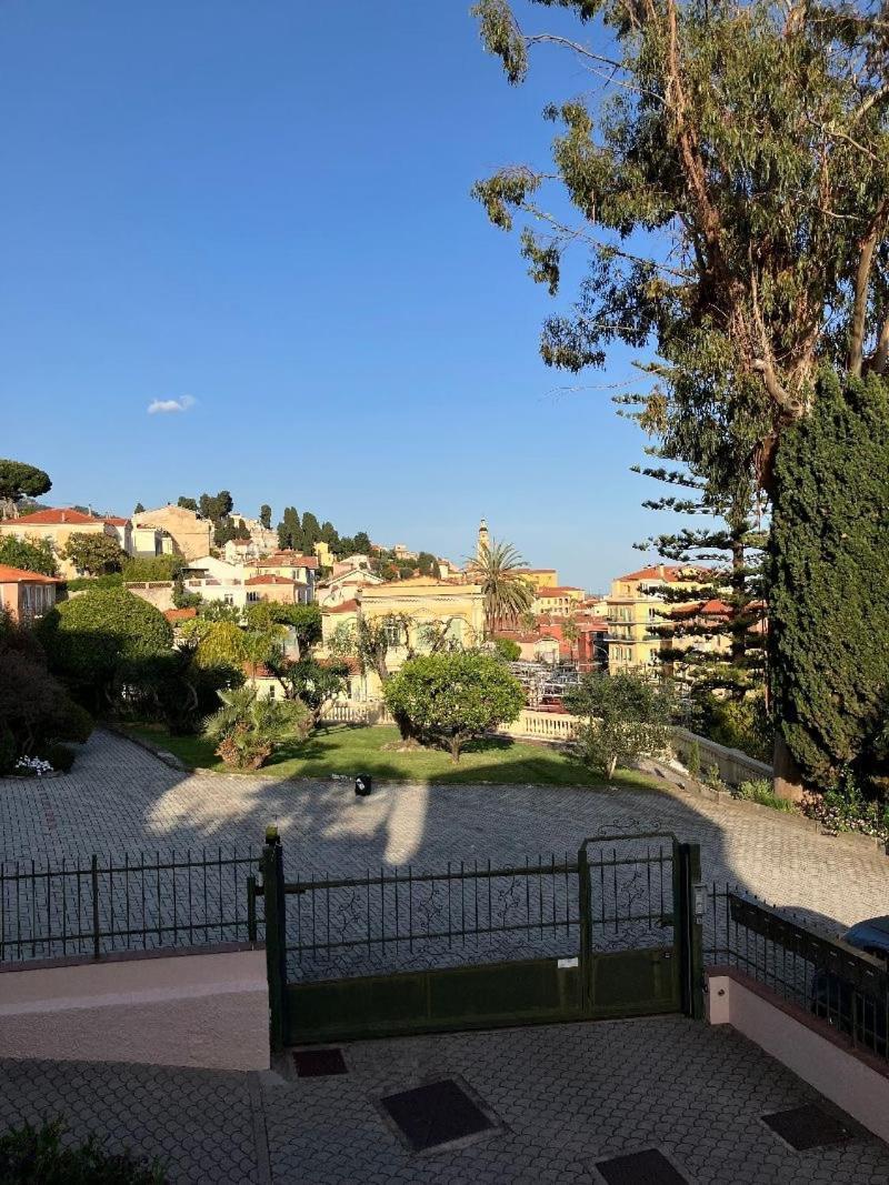 Appartement Central Des Terres Chaudes Proche Bord De Mer Menton Bagian luar foto