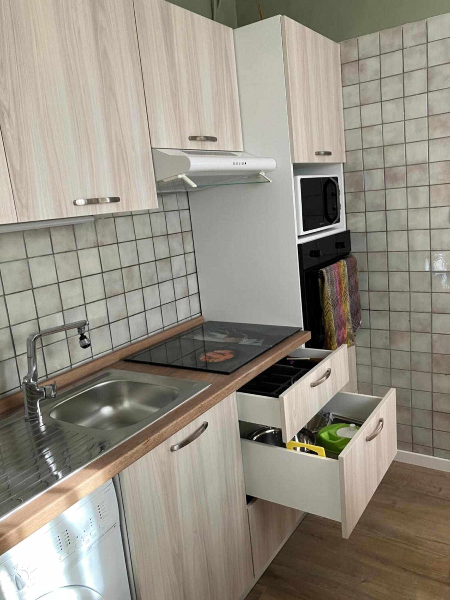 Appartement Central Des Terres Chaudes Proche Bord De Mer Menton Bagian luar foto